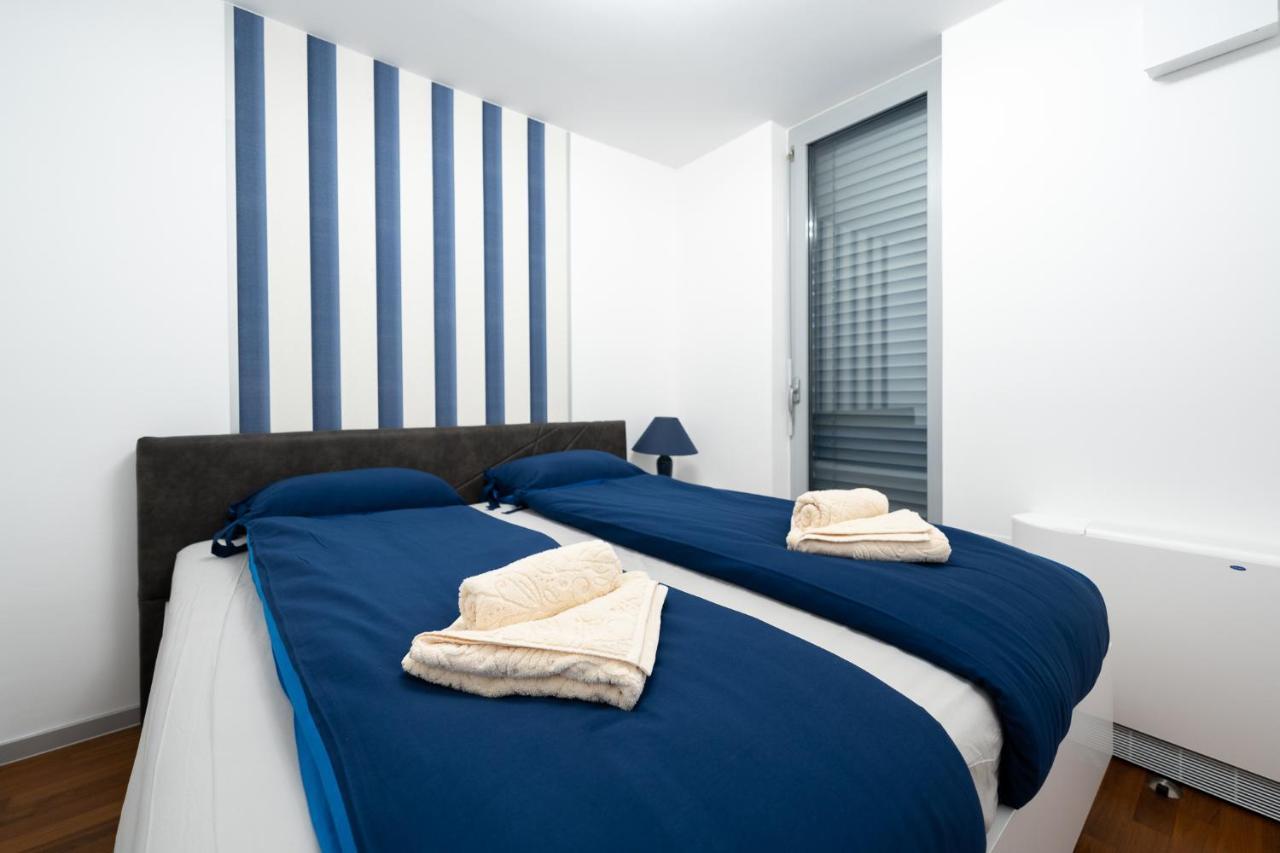 Apartments Feral ปอร์โตรอซ ภายนอก รูปภาพ