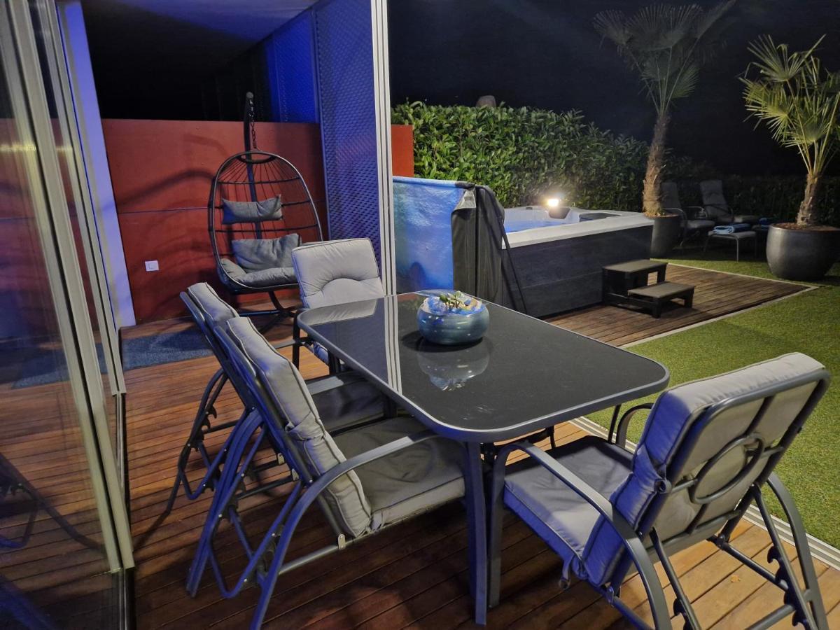 Apartments Feral ปอร์โตรอซ ภายนอก รูปภาพ