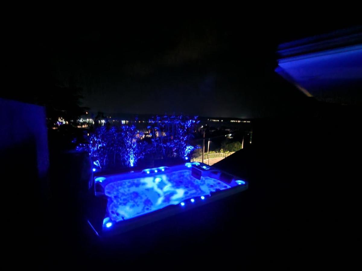 Apartments Feral ปอร์โตรอซ ภายนอก รูปภาพ