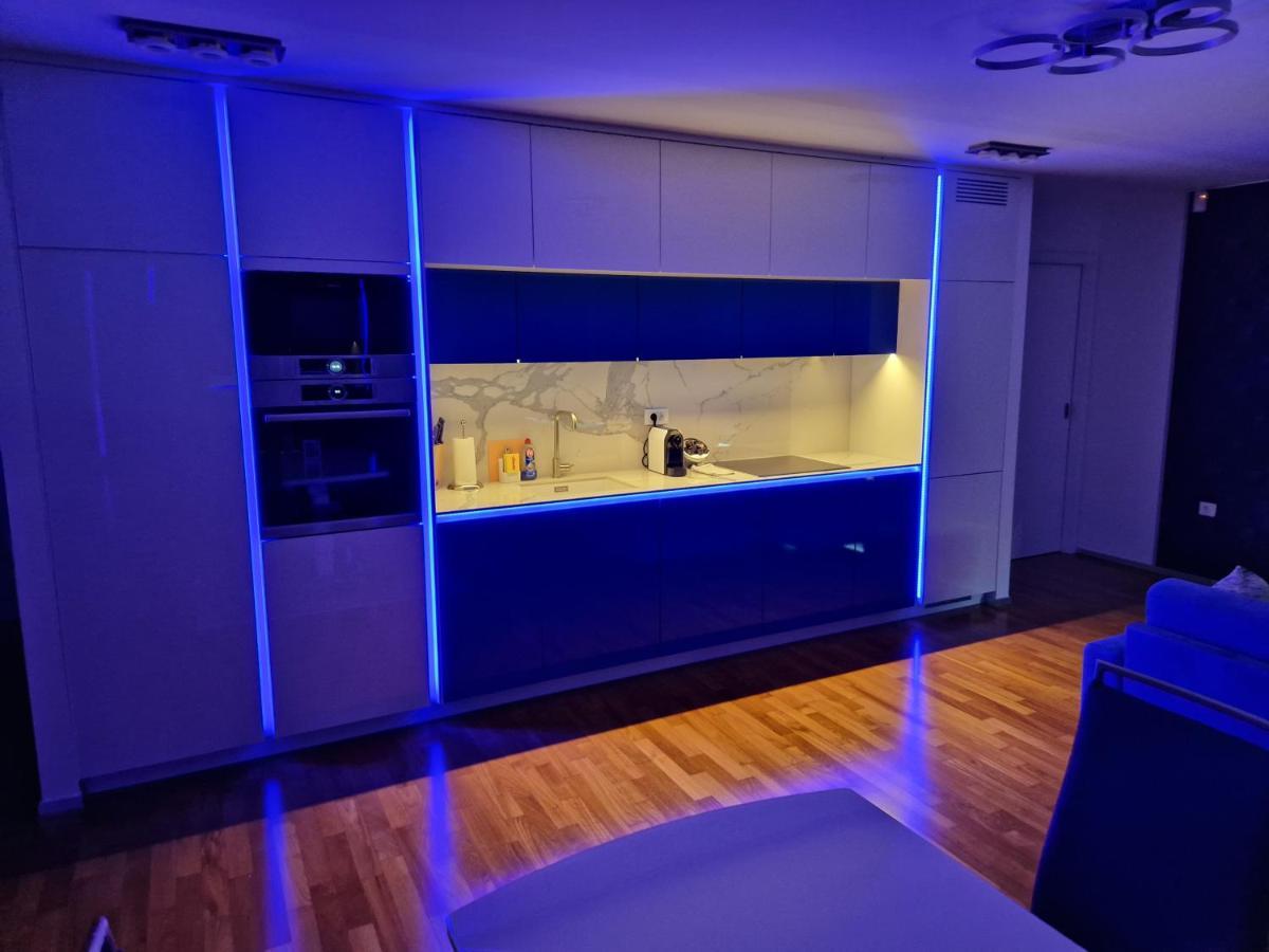Apartments Feral ปอร์โตรอซ ภายนอก รูปภาพ