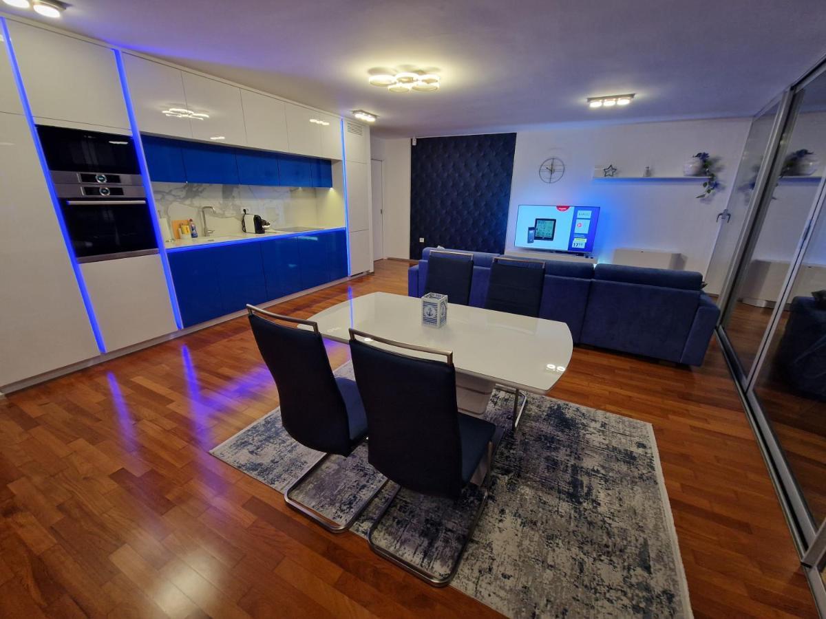 Apartments Feral ปอร์โตรอซ ภายนอก รูปภาพ